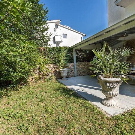 Apartment Pavic Garden Baška Zewnętrze zdjęcie